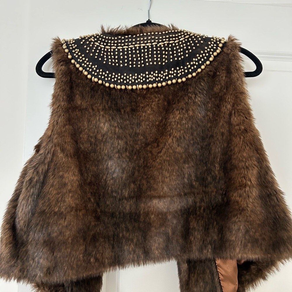 Faux fur shell vest. Fun with jeans or dress pants. XL
